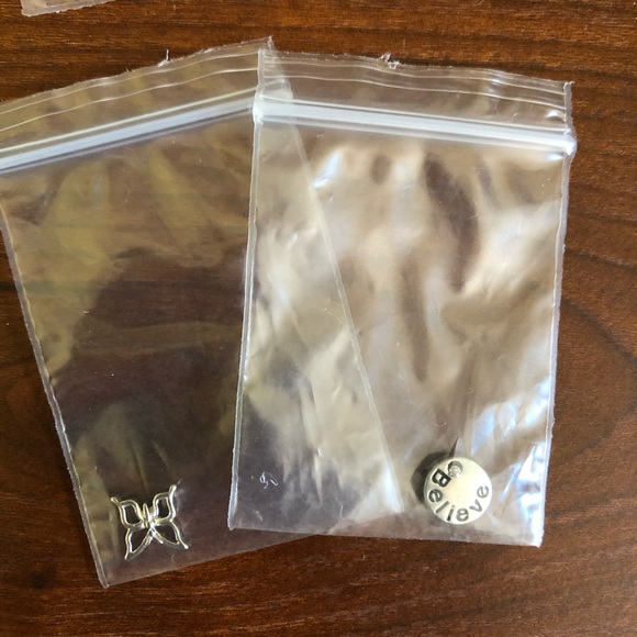 Floating charms locket set✨ - Picture 5 of 6